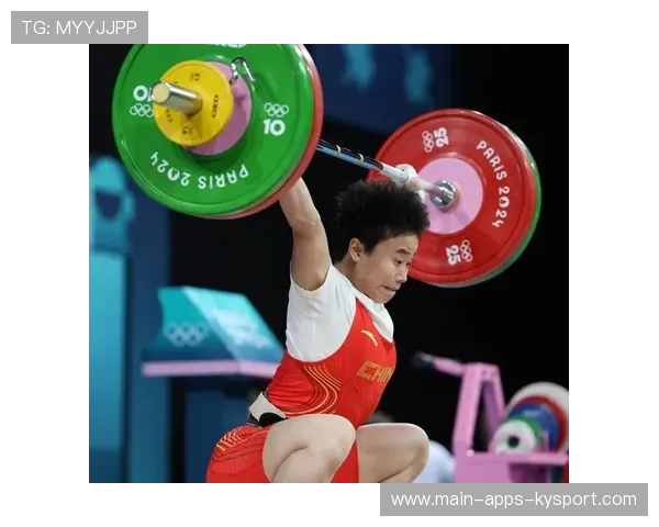 女子举重项目冲刺阶段发力，多项数据达到高标准